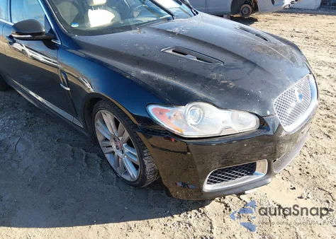 2010 Jaguar Xf Xfr z USA, uszkodzony, nr VIN SAJWA0JC3AMR49389